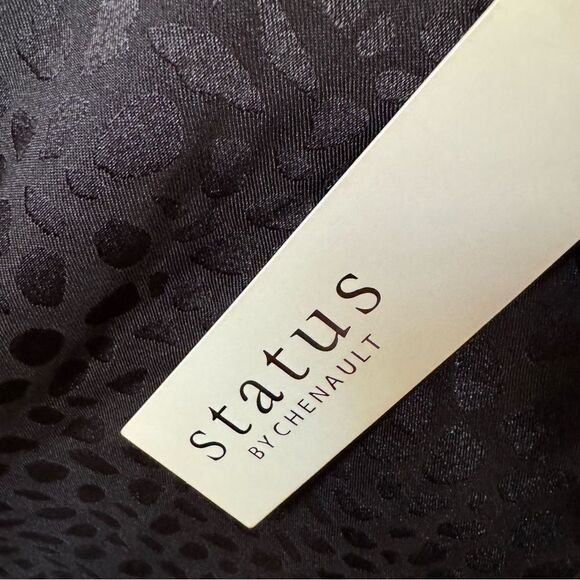 NWT Chenault Pebble Satin Like Jacquard Blouse in Black - Picture 9 of 12